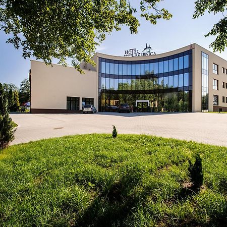 Hotel Trzebnica Εξωτερικό φωτογραφία