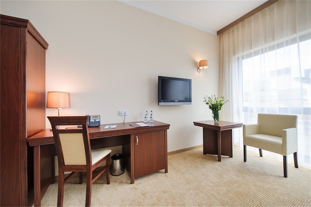 Hotel Trzebnica Εξωτερικό φωτογραφία