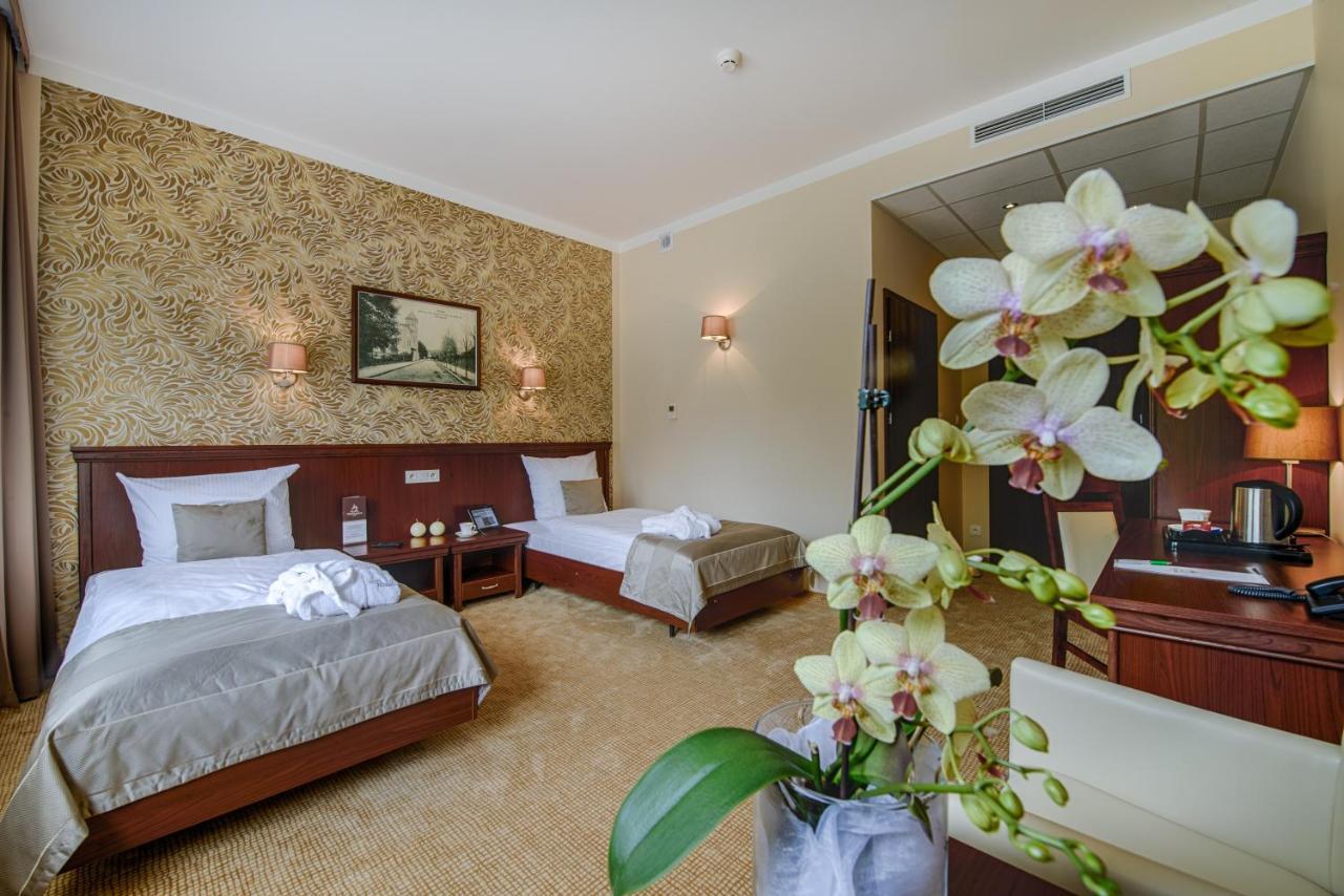 Hotel Trzebnica Δωμάτιο φωτογραφία